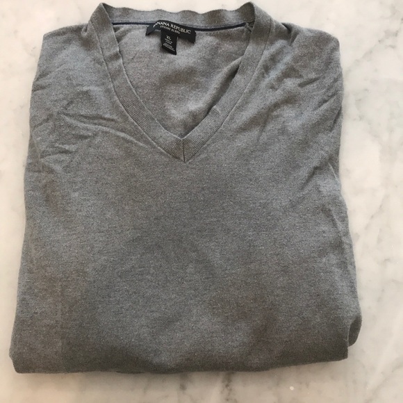 Banana Republic gray sweater XL luxury blend - Picture 1 of 4